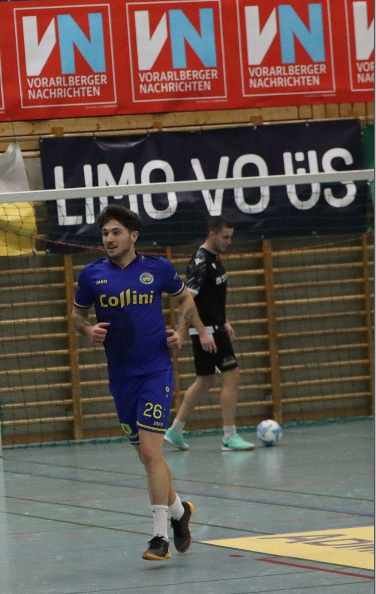 Hallenfußball