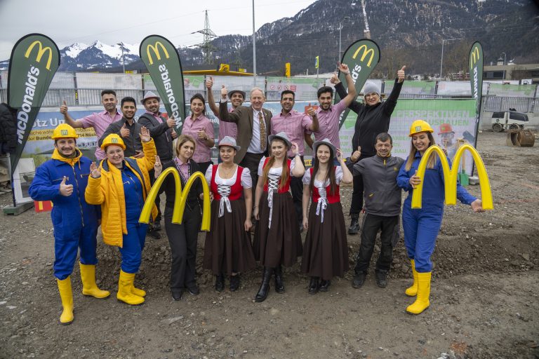 Freude beim Team von McDonalds in Bürs. <span class="copyright">vn/Paulitsch</span>