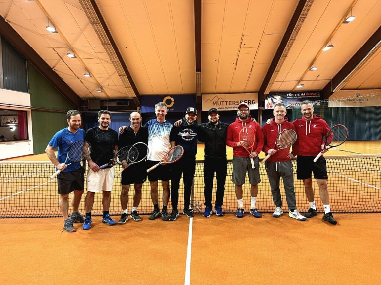 Schwarzach und Team Gentlemen triumphierten im Bludenzer Hallencup.TC Bludenz