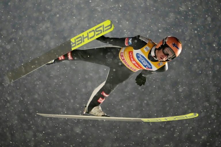 Stefan Kraft triumphierte beim abschließenden Springen der 72. Vierschanzentournee in Bischofshofen zum ersten Mal auf der Paul-Außerleitner-Schanze und zum 36. Mal im Weltcup.???