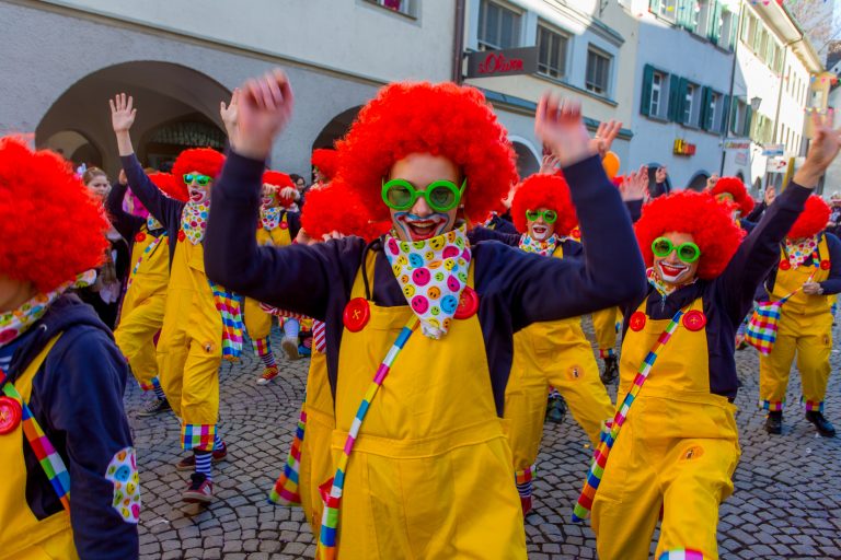 In der Feldkircher Innenstadt geht am Sonntag der größte Faschingsumzug des Landes über die Bühne. Erwartet werden 25.000 Besucher. 