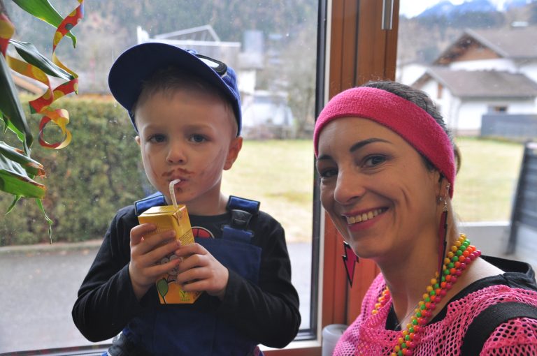 Noah und Jassi ließen sich den Kinderfasching nicht entgehen.