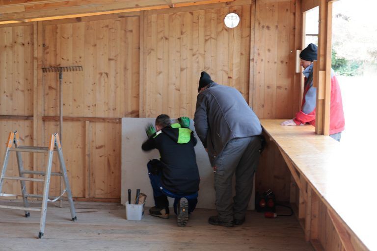 Ebenfalls im Bau: der Bewirtungsstand.