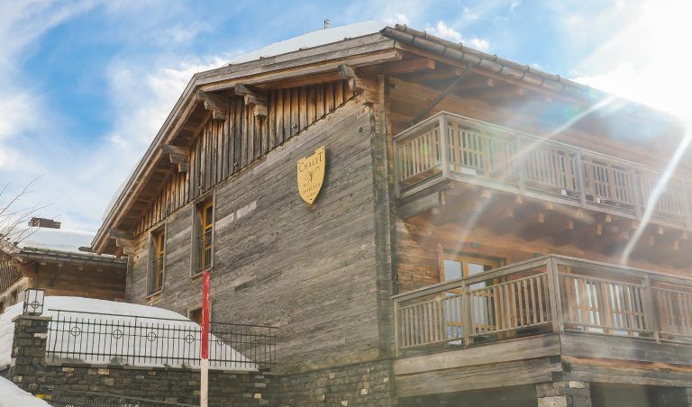Im Chalet N sollen vorwiegend Familie, Freunde und Geschäftspartner von René Benko abgestiegen sein. <span class="copyright">VN/Steurer</span>