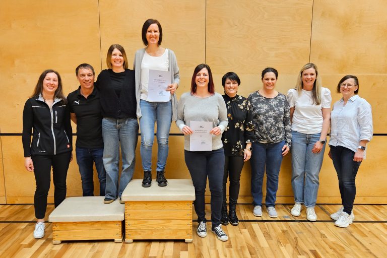Damen II mit Silvia Peter auf Platz 1, Daniela Summer auf Platz 2 und Doris Nachbaur auf Platz 3.