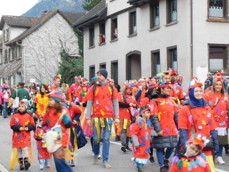 Kunterbunt durften einige Kostüme dieses Jahr auch sein.