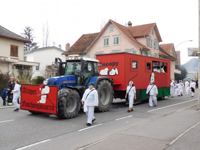 Die "Altiger Faschingsnarra" waren auch nach Götzis angereist.