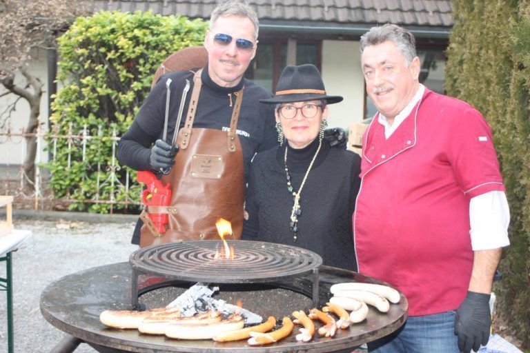 Chefkoch Ulli, Doris und Chipskönig Georg sorgten für die kulinarischen Highlights. 