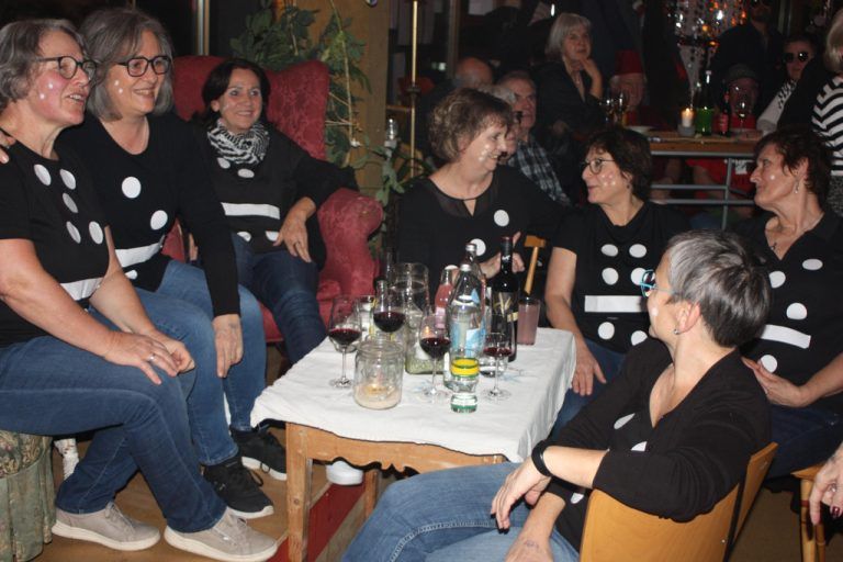 Die Linedancer feierten ihren erfolgreichen Auftritt.