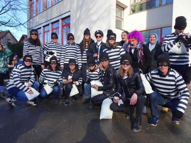 Polizistin und Schuldirektorin Beate Ludescher-Kohler und ihr "Panzerknacker-Team".