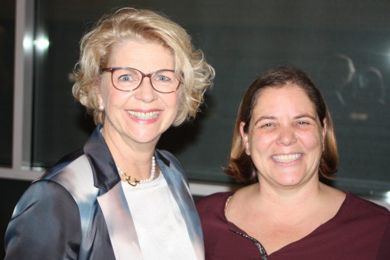 Elfi Allgäuer und Magdalena Wöß waren sichtlich begeistert.
