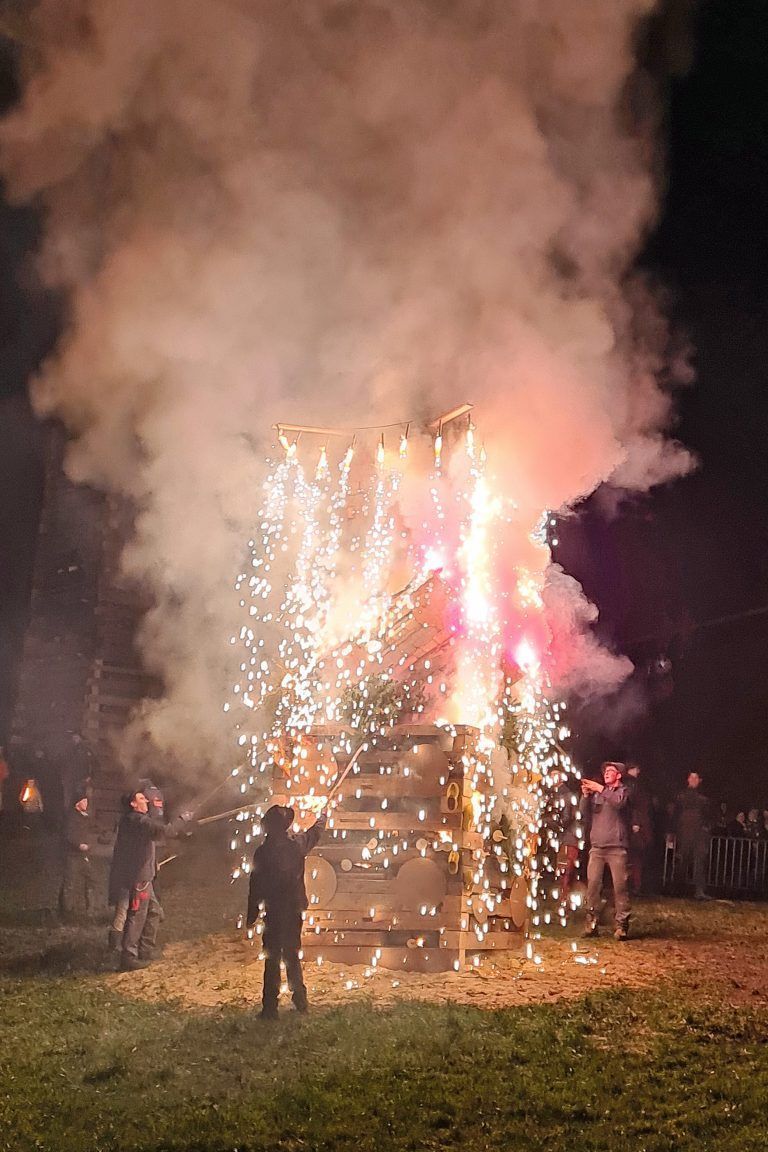 Zuerst wurde der Kinderfunken angezündet.