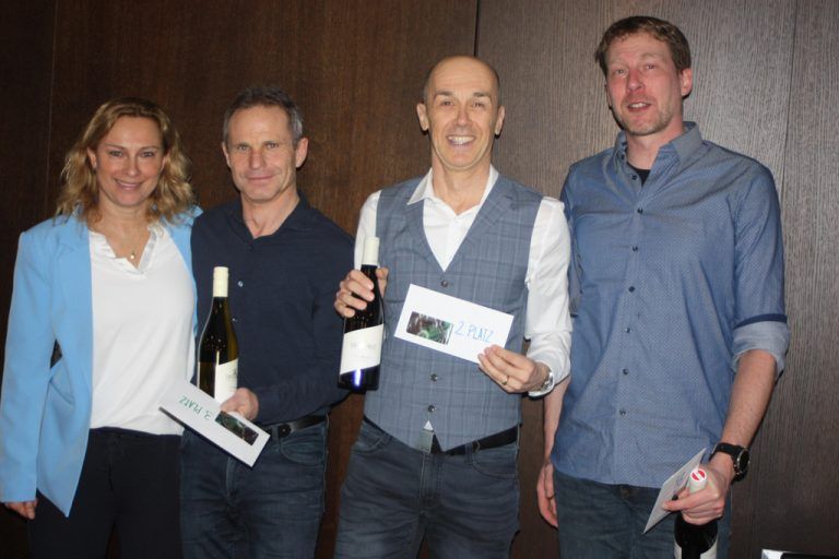 Vereinsmeister Herren-B: Hennig Heuer, Michael Dallinger, Kurt Meier. - Radsportverein Schwalbe vor dem Arlberg