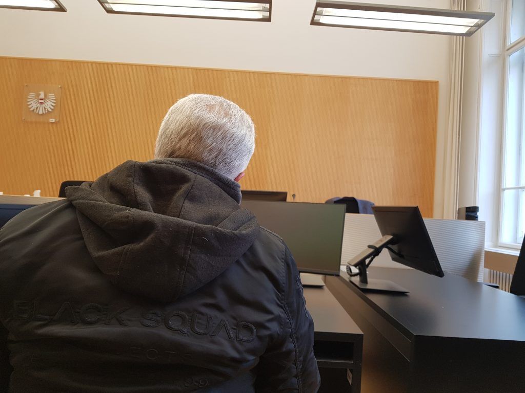 Security droht Bezirkshauptmannschaft und Präsidentschaftskanzlei