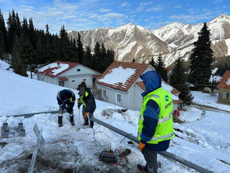 37 Schneemesstationen wurden von den Koblachern rund um Almati implementiert. <span class="copyright">FA</span>