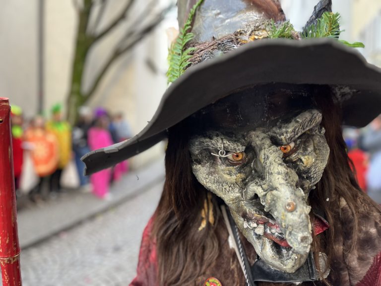 Hexen dürfen im Fasching natürlich nicht fehlen.