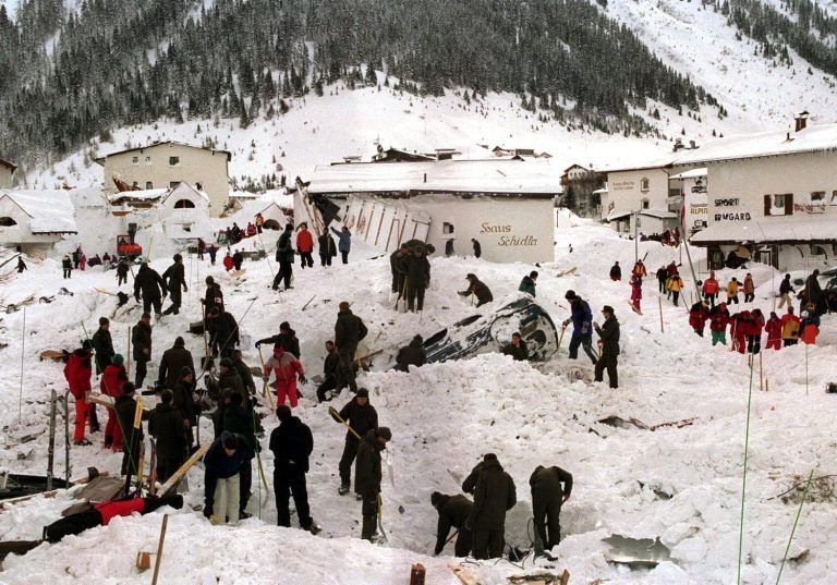 ABD0008_20240218 – GALTR – STERREICH: ++ HANDOUT/ARCHIVBILD ++ Rettungsarbeiten, aufgenommen am 24. Februar 1999 in Galtr im Paznauntal. Die Lawinenkatastrophe in Galtr forderte am 23. Februar 1999 31 Todesopfer. Am kommenden Freitag jhrt sich die Katastrophe von Galtr zum 25. Mal. (ARCHIVBILD VOM 24.2.1999) – FOTO: APA/HBF/MINICH – ++ WIR WEISEN AUSDRCKLICH DARAUF HIN, DASS […]
