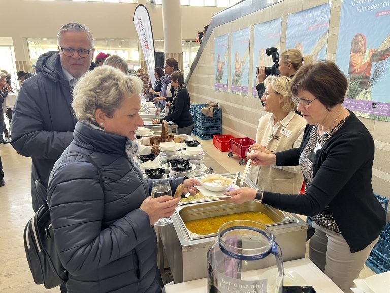 An die 300 Portionen fanden ihre Abnehmer.