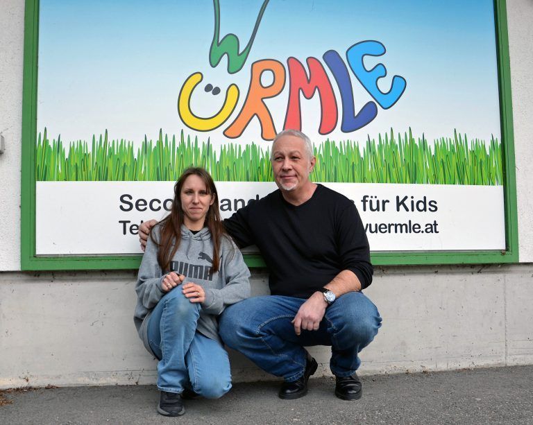 Im Mai 2021 haben Angelika und Claus Leitner den Second-Hand-Shop „Würmle“ übernommen. <span class="copyright">HRJ</span>