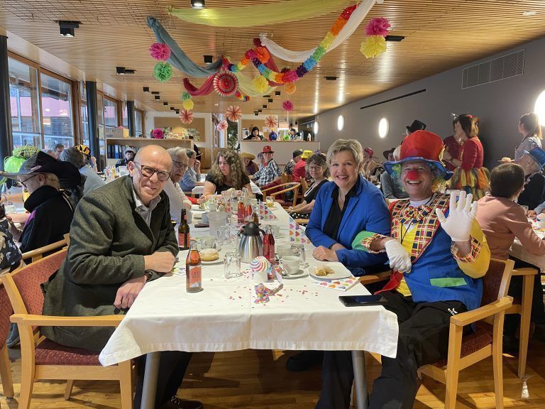 Bürgermeister Walter Gohm und Vizebürgermeisterin Michaela Gort mit Geschäftsführer Klaus Marczinski.