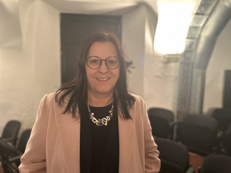 Elisabeth Schwald, Bludenz: "Es war ein super spannender Vortrag. Peter Reichl hat aufgezeigt, worin die Verantwortung im Umgang mit der KI bestehen sollte. Es wäre wünschenswert, wenn dieses Wissen auf so einprägsame Weise, wie heute gezeigt, auch an den Schulen publik gemacht würde."