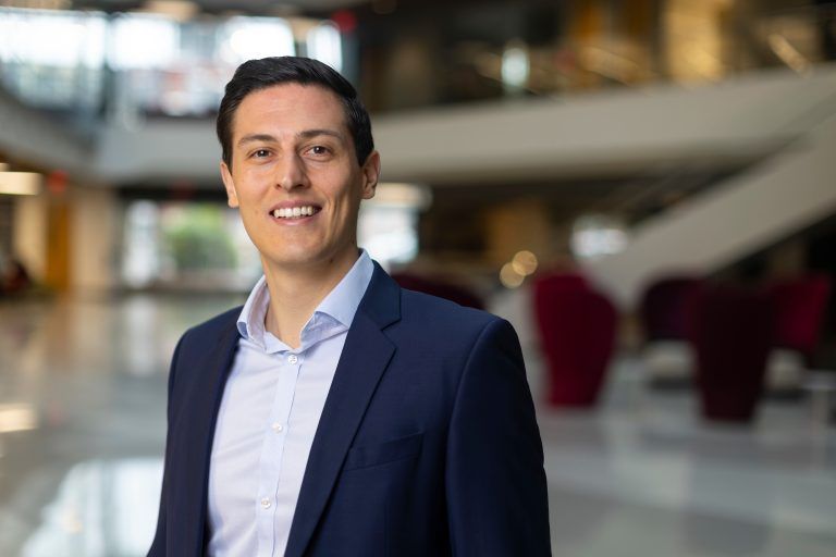 Fabricius Somogyi macht sich mit seiner Forschung in der Finanzwelt einen Namen. <span class="copyright">Adam Glanzman</span>