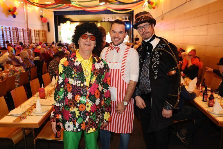 Altbürgermeister Eugen Gabriel mit Lukas Debortoli und Martin Bertsch.