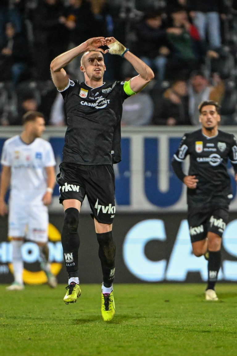 Lukas Jäger feiert seinen Treffer. <span class="copyright">gepa</span>