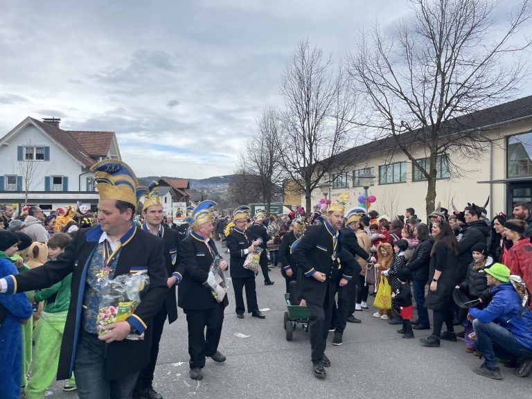 Auch das Faschingskomitee Frastanz ließ sich den Umzug selbstverständlich nicht entgehen.