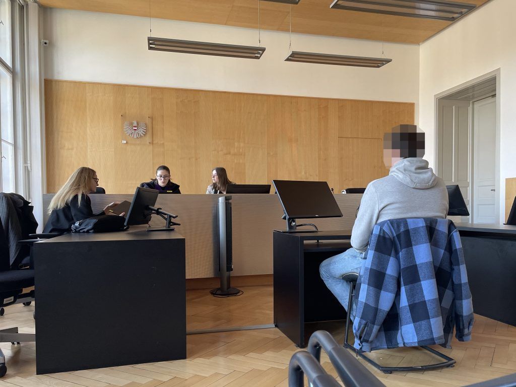 20-Jähriger versorgte minderjährige Freundin mit Drogen