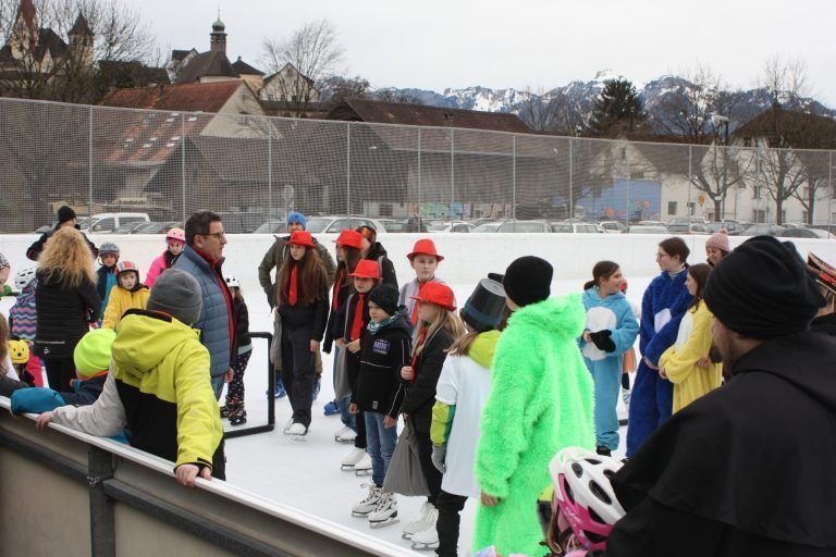 Der Kinderfasching auf der Kunsteisbahn Gastra hat schon eine lange Tradition.