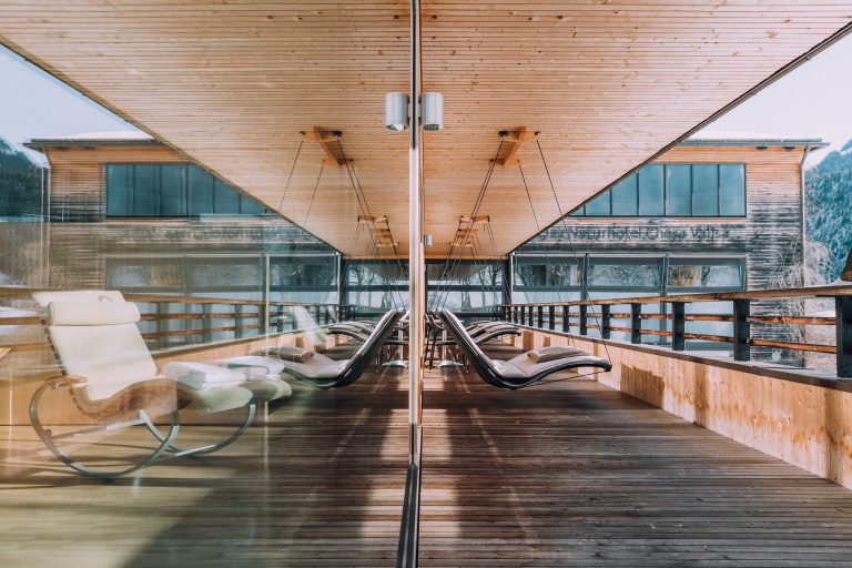 Entspannung pur verspricht das Spa mit seinen vielen Möglichkeiten. Dafür wurde das Naturhotel auch wiederholt ausgezeichnet. Als bestes Yoga-Hotel Österreich wurde Chesa Valisa erst vor Kurzem ins Rampenlicht geholt. <span class="copyright">FA</span>