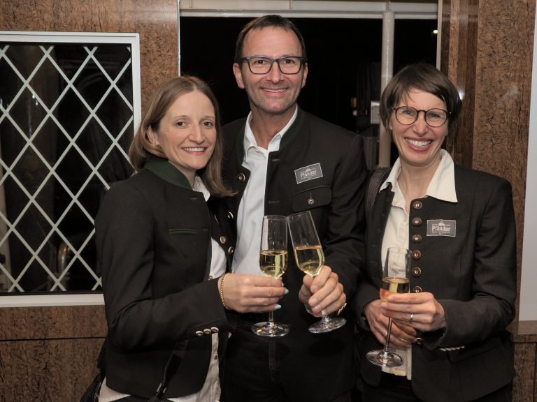 Corinna Seiter, Raimund Kreuter und Birke Nussbaumer (Pfänder Team).