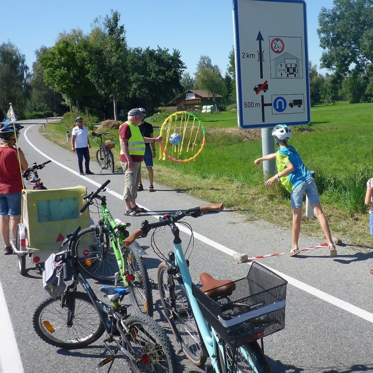 Bei den Ried-Rad-Ritterspielen werden verschiedene Stationen angefahren. <span class="copyright">Radlobby</span>