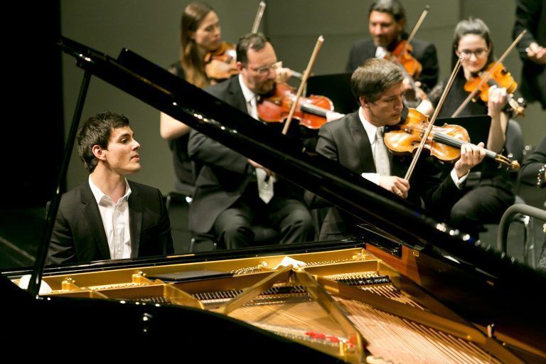 Der Pianist spielte im Jahr 2021 mit dem Symphonieorchester Vorarlberg. <span class="copyright">dietmar mathis</span>