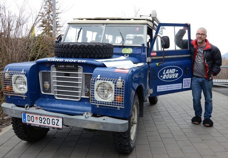 Der alte Land Rover soll Klaus Kuster nach Namibia bringen. <span class="copyright">HRJ (8)</span>