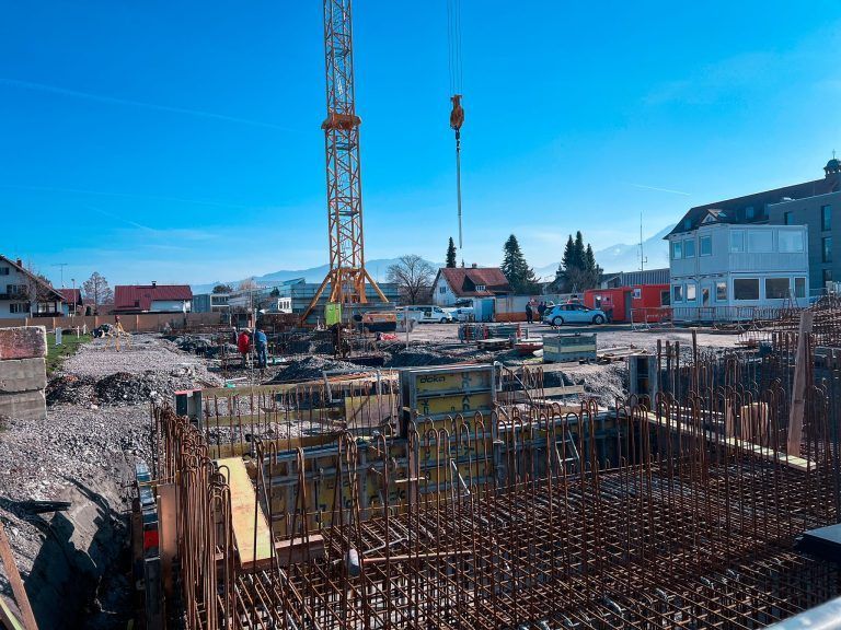 Während die Mannschaft der Austria trainiert, wird mit Hochdruck am neuen Reichshofstadion gearbeitet. So wie hier auf der Südseite.<span class="copyright">sca</span>