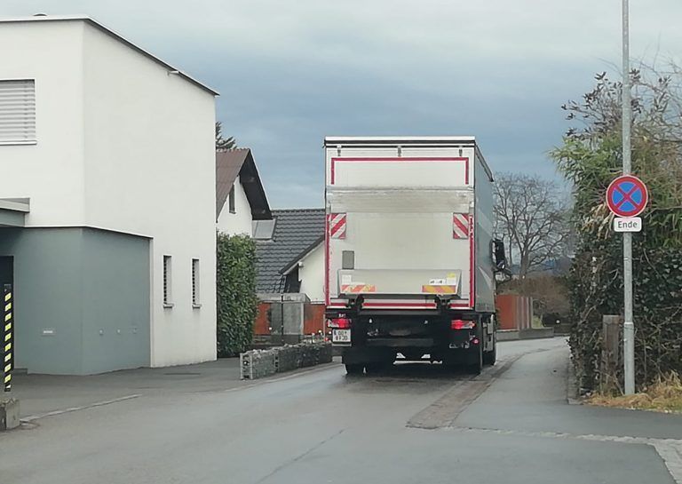 Durch eine neue Erschließungsstraße sollen die schmalen Straßen im Wohngebiet entlastet werden.