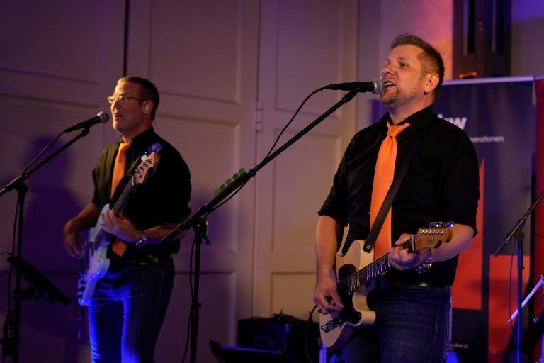 Der Lustenauer Jochen Grabher, Sänger der Band "The Rubberneckers", ist ein großer Bryan- Adams-Fan.