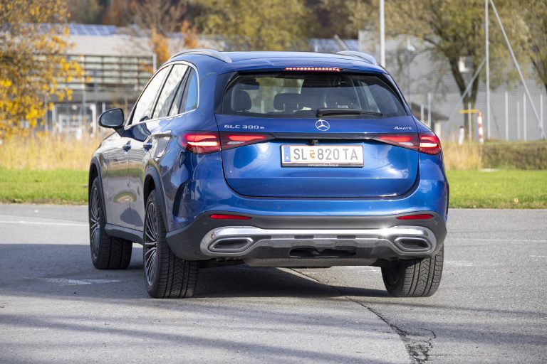 Stattliches SUV mit reichlich Platz im Innenraum.
