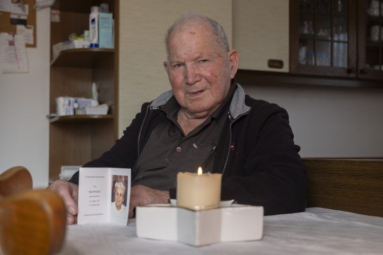 Rainer Knünz trauert um seine Frau Ida, die mehr als 70 Jahre an seiner Seite war.<span class="copyright"> Roland Paulitsch </span>