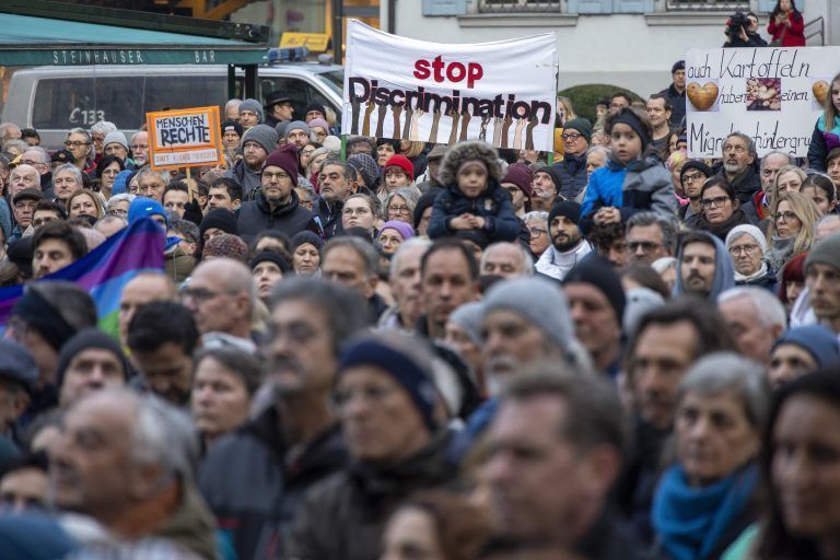 Demonstration für Menschenrechte und Demokratie am Dornbirner Marktplatz.<span class="copyright"> VN/Paulitsch</span>