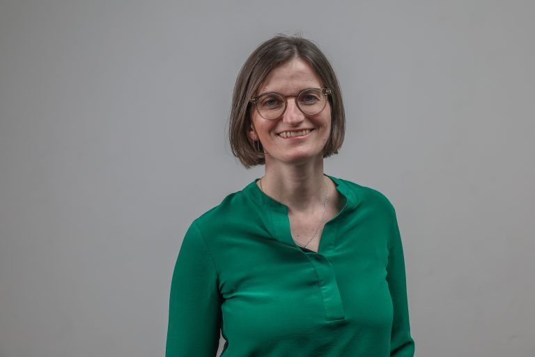 Hehle Reisen, Lochau; Foto mit allen neun Frauen der Familie; von Gro§mutter bis Enkelin, die alle Unternehmerinnen sind, Weltfrauentag – Hehle-Frauen