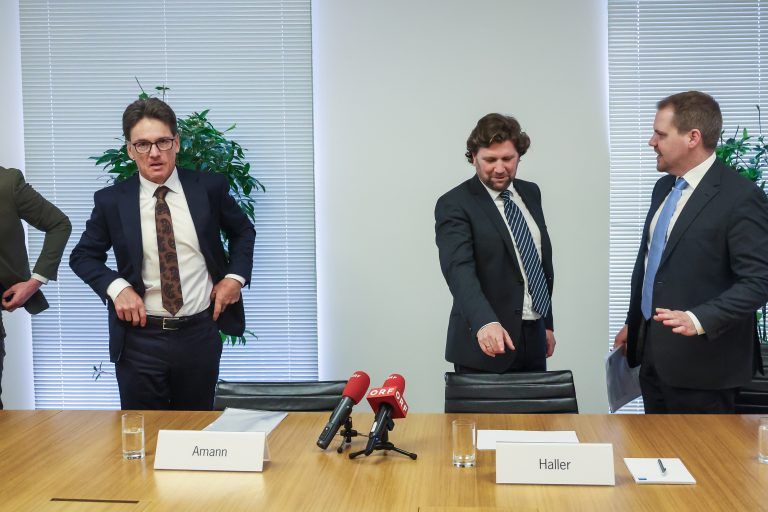 PK, Pressekonferenz Hypo Bank, Vorstand Hypo Vorarlberg, Michel Haller ldt zu Pressekonferenz zur aktuellen Causa, Kreditvergaben