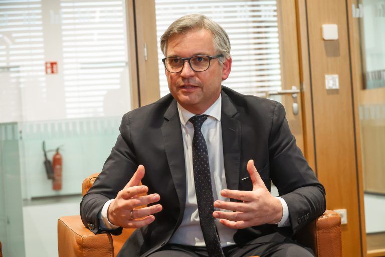 top 100, interview magnus brunner