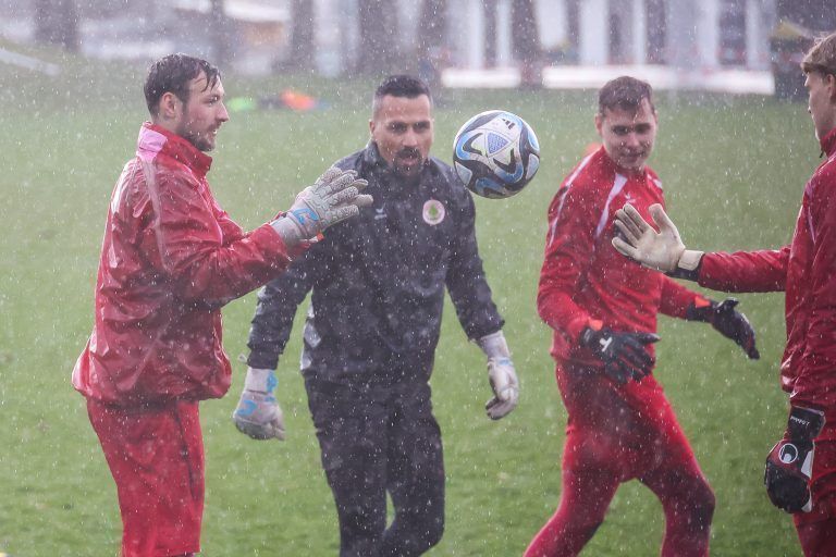 Fu§ball, FC Dornbirn, Erstes Training unter Eric Orie und Murad Gerdi vl ist auch Prsident Hubert Domig vor Ort