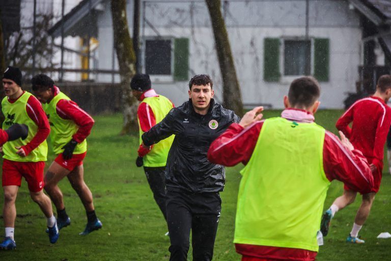 Fu§ball, FC Dornbirn, Erstes Training unter Eric Orie und Murad Gerdi vl ist auch Prsident Hubert Domig vor Ort