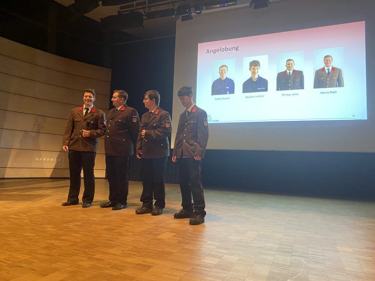 Im Zuge der Jahreshauptversammlung konnten auch neue Mitglieder angelobt werden - JHV Feuerwehr Mäder - JHV Feuerwehr Mäder