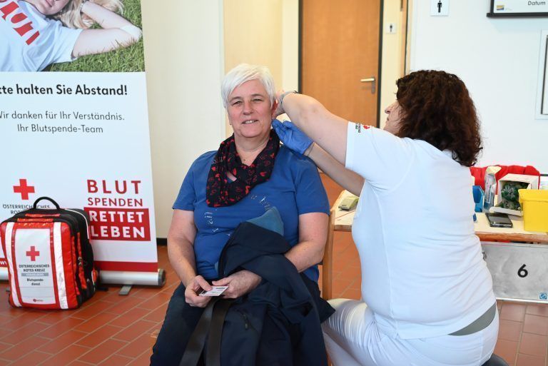 Vor dem Spenden wird alles durchgecheckt. - Leben retten mit Blutspende - Leben retten mit Blutspende