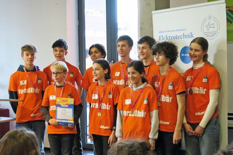 Das FLL-Team des BGD hatte die erste Hürde bei der Regionalausscheidung genommen. - First Lego League BG Dornbirn